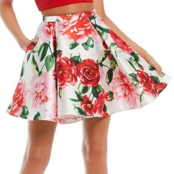 B.Darlin Mini Floral Print Mini Skirt(Size 1/2) - Picture 1 of 5